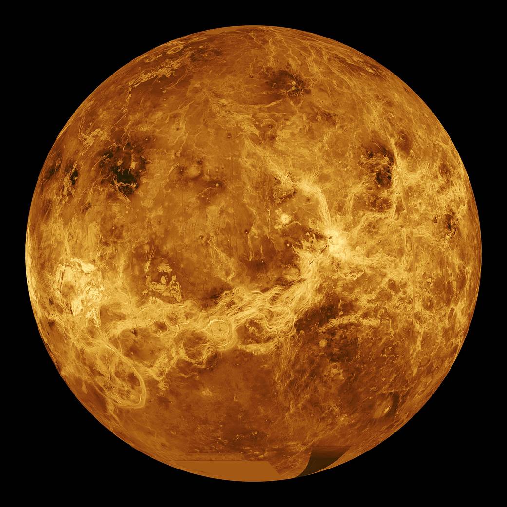Fosfina gassosa tra le nubi di Venere: un possibile segno di vita
