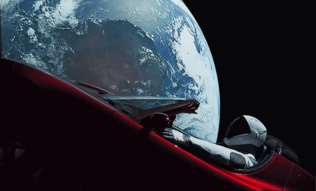 Starman: a bordo della sua Tesla si è avvicinato al Pianeta Rosso