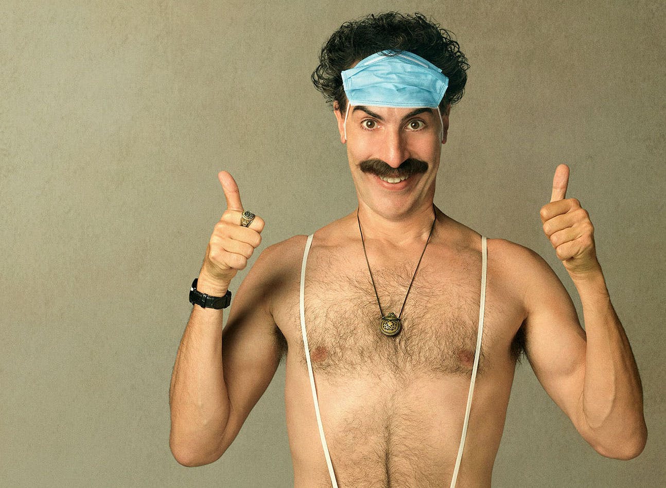 La chiatta Borat 2 salpa sul lungomare di Toronto per promuovere il film