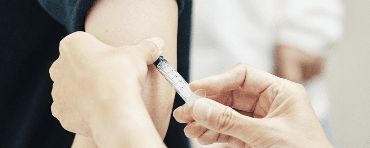 Pfizer: la richiesta di approvazione del vaccino è vicina
