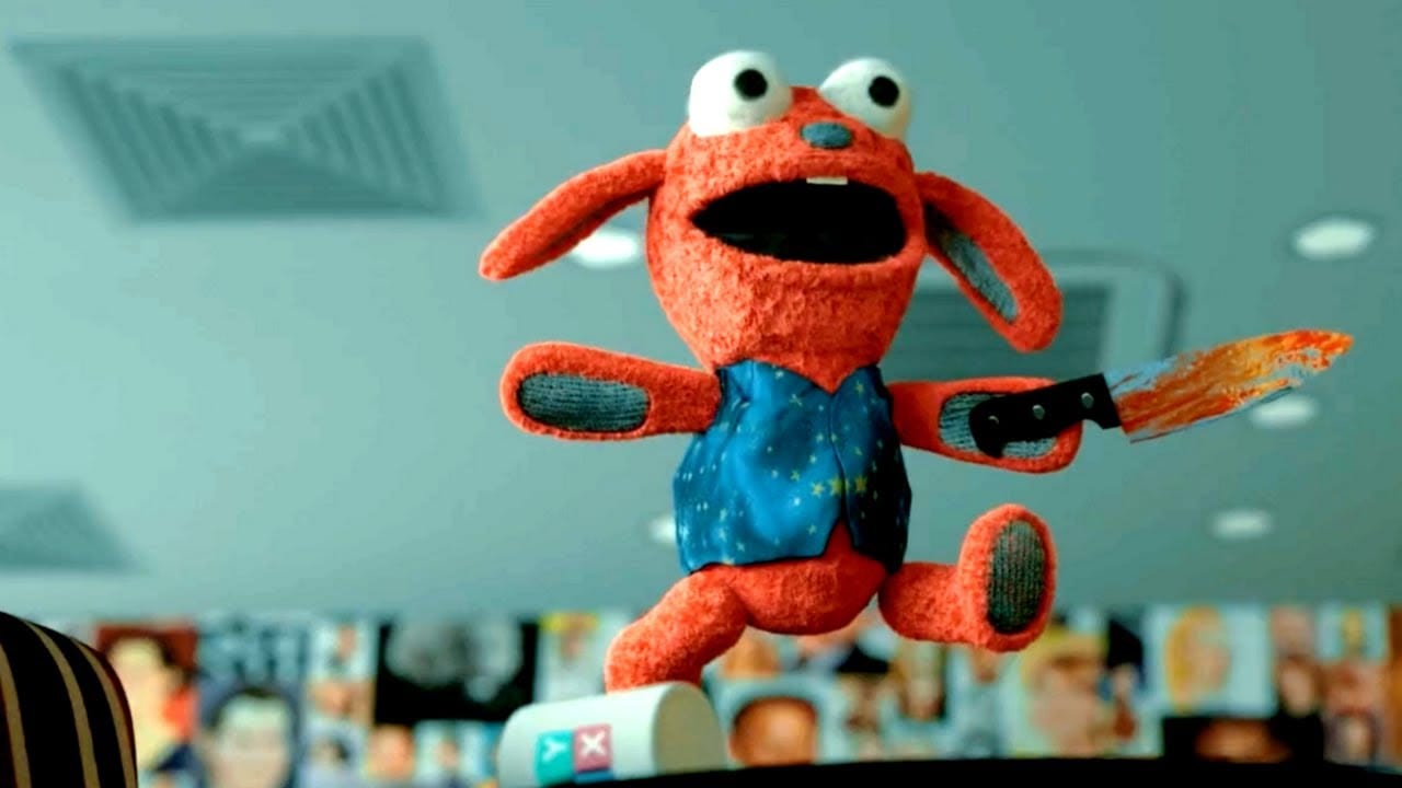 Benny Loves You, la recensione: divertente giocattolo assassino