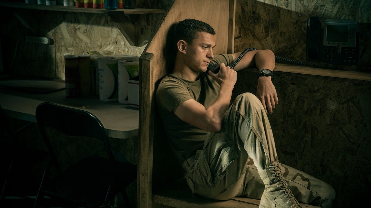 Cherry: il poster del film dei fratelli Russo con Tom Holland