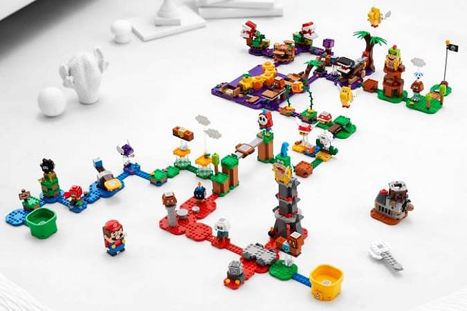 LEGO Super Mario