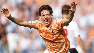 Marco van Basten, la vita del calciatore diventerà una serie tv