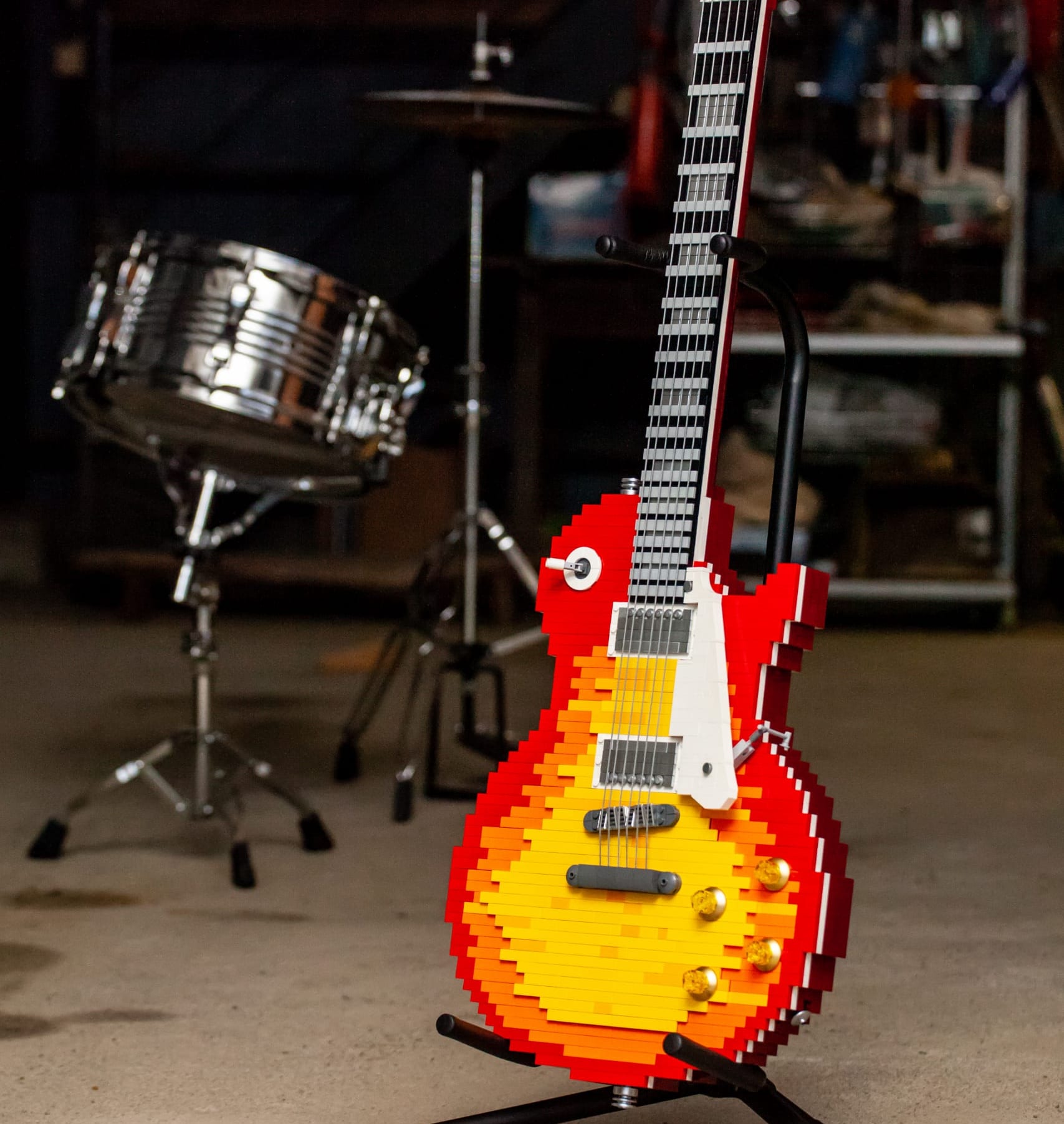 LEGO Les Paul: l’iconica chitarra Gibson riprodotta a grandezza naturale