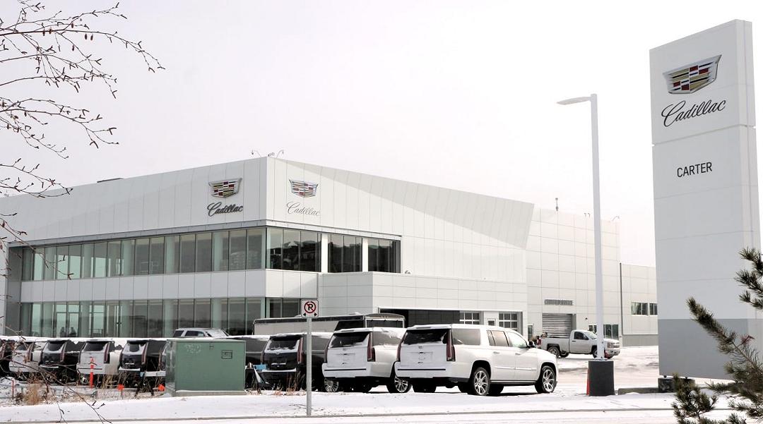 Cadillac ha perso 150 concessionarie: passare alle auto elettriche è troppo costoso