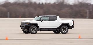 GMC Hummer EV, il super pickup elettrico si mostra in video