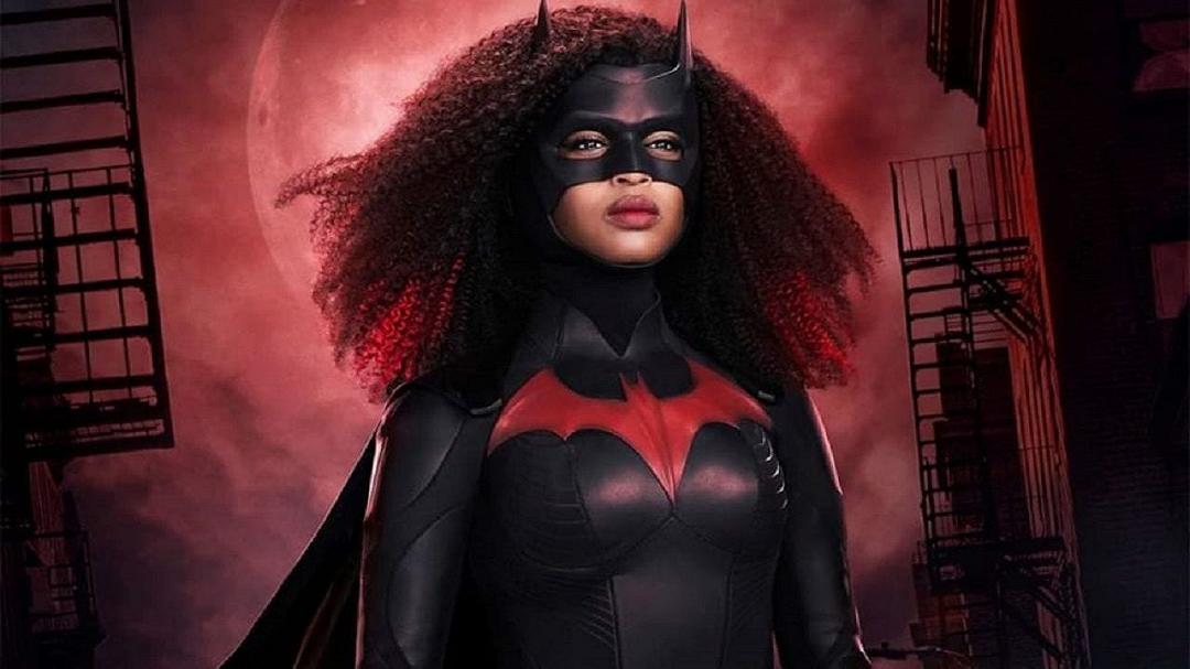 Batwoman 2: nuovo poster e sinossi dell’episodio pilota