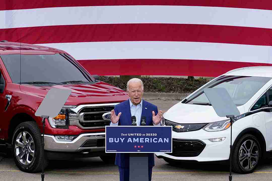 joe biden veicoli elettrici