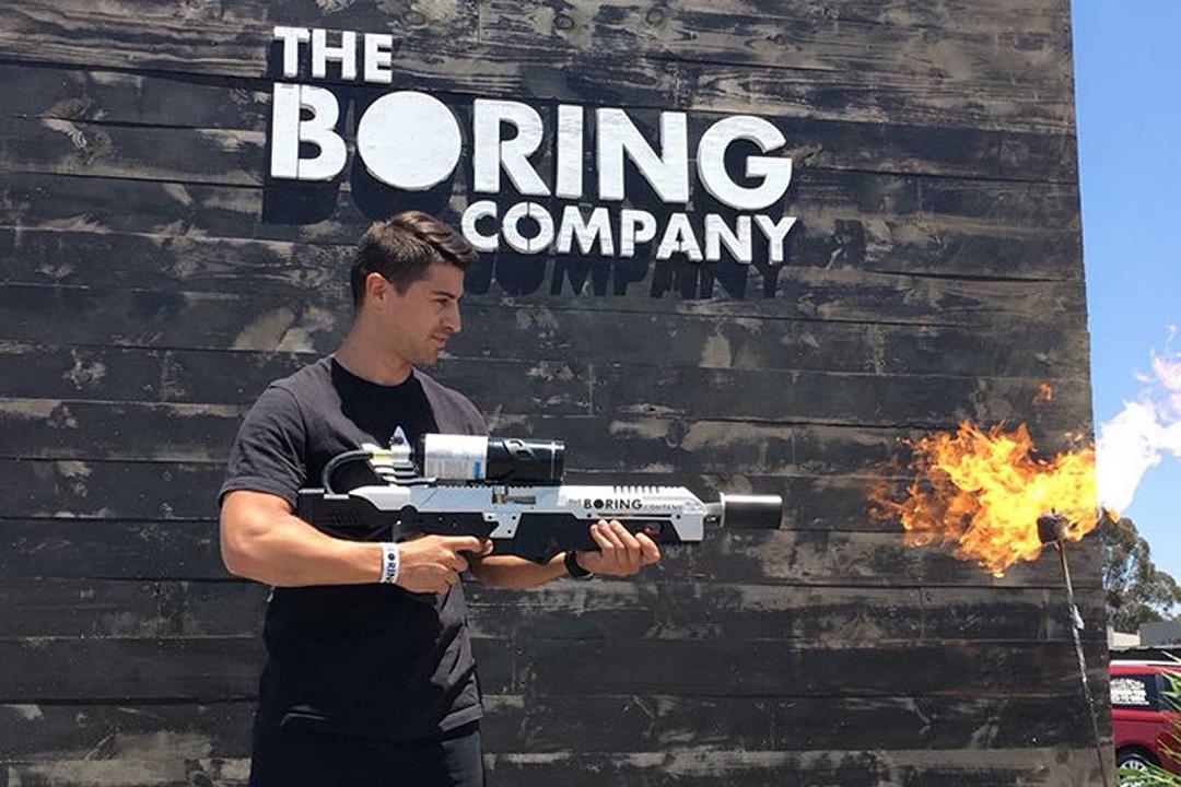 Not-a-Flamethrower trovato ancora in mano ad alcuni pusher