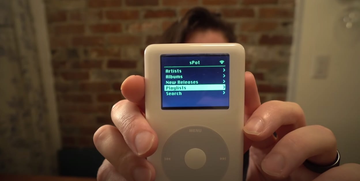 iPod 4a generazione (del 2004), sviluppatore ci fa girare Spotify