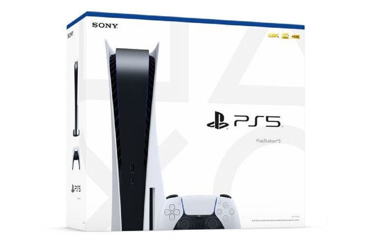 PlayStation 5 Standard standalone disponibile su Amazon Italia oggi, 17 marzo 2023
