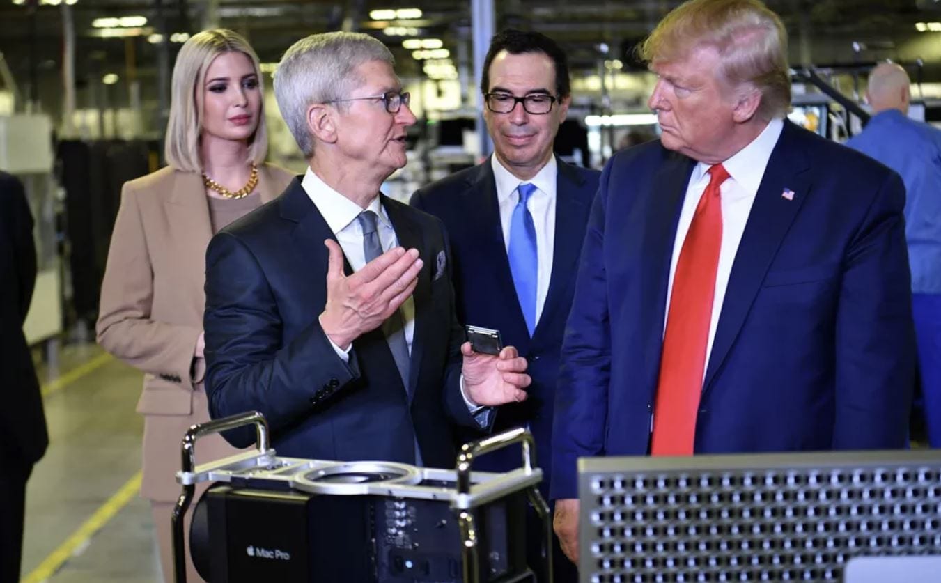 Tim Cook ha regalato un Mac Pro speciale a Donald Trump