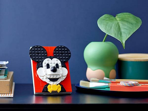 LEGO Sketches Disney