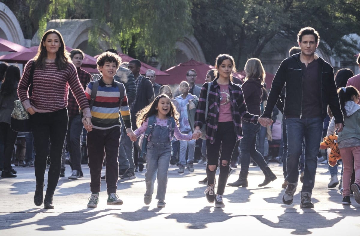 Yes Day: il trailer e il poster del film con Jennifer Garner ed Édgar Ramírez