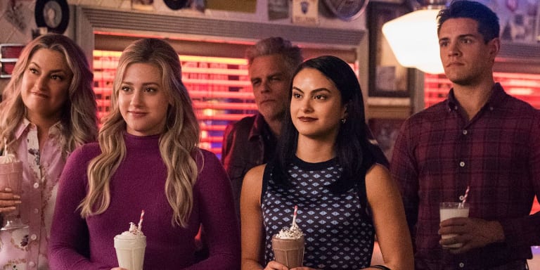 Betty E Jughead Tornano Insieme Nella 5 Stagione