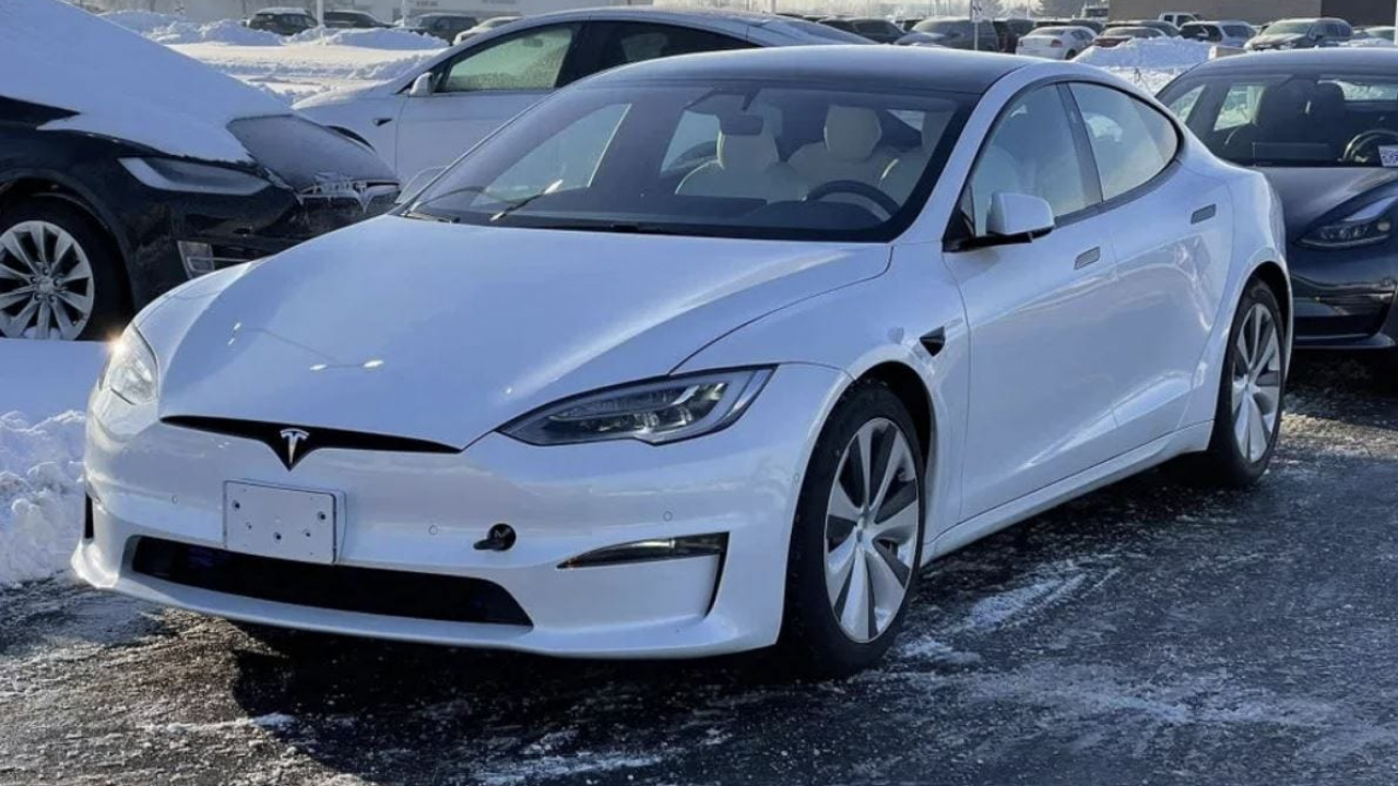 Tesla riapre i preordini delle Model S Plaid e Model X Plaid anche in Italia