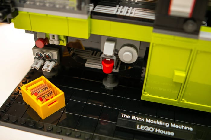 The Brick Moulding Machine