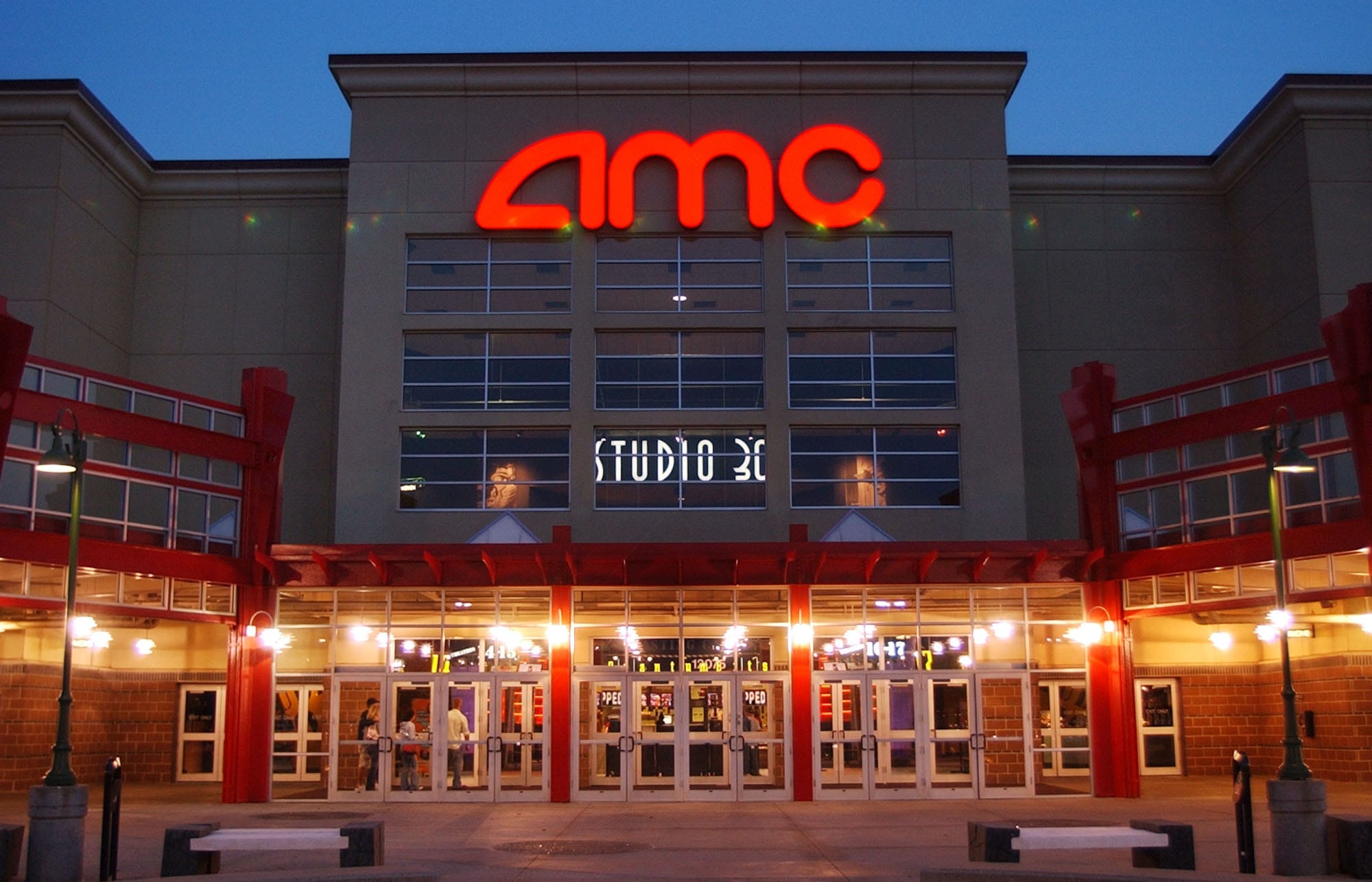 I cinema AMC di Los Angeles riapriranno il 19 marzo Lega Nerd