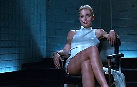 Basic Instinct: Sharon Stone sottoposta a pressioni per fare sesso con i colleghi