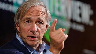 Bitcoin, parla Ray Dalio: “probabilmente gli Stati Uniti finiranno per vietarli”