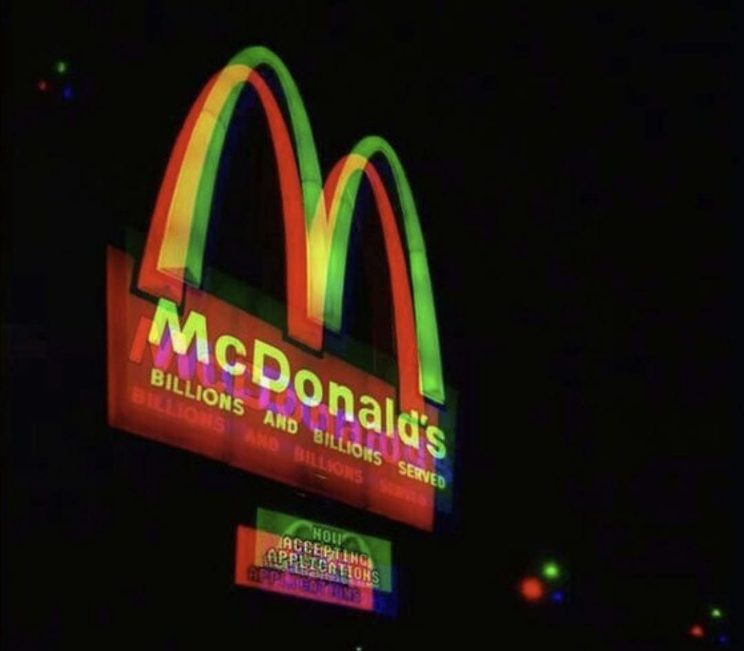 McDonald vuole aprire ristoranti nel metaverso: ma gli hamburger finiranno nelle case del mondo vero