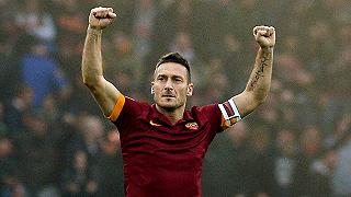 Speravo de Morì prima – Francesco Totti nella scena finale (SPOILER)