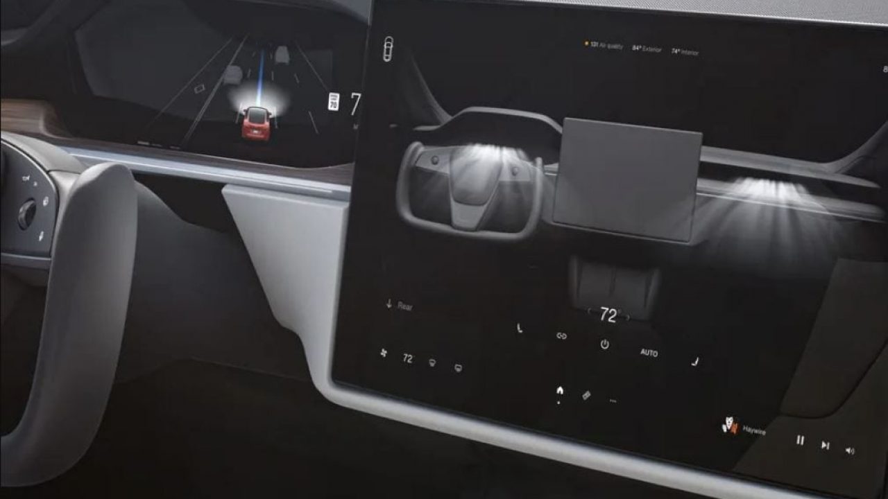 Elon Musk risponde alla Cina: “le mie Tesla non sono delle spie”