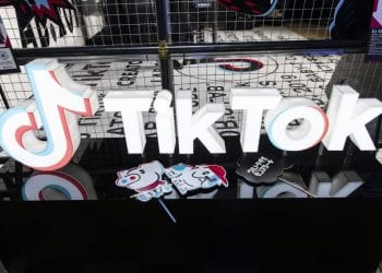 TikTok: nuove restrizioni per gli utenti con meno di 18 anni