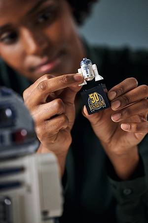 LEGO R2-D2