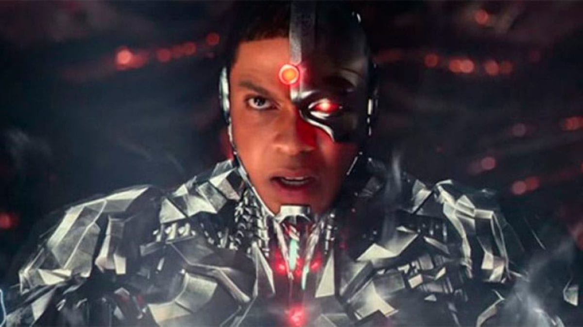 Ray Fisher si scaglia contro un post di WarnerMedia