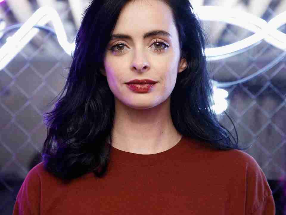 Girl in the woods Krysten Ritter