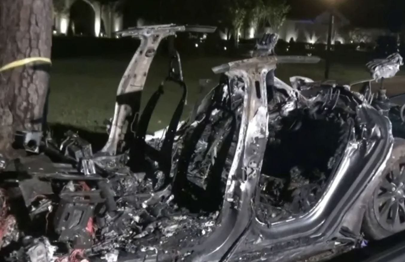 Tesla sull’incidente mortale in Texas: “non è vero che il posto del conducente era vuoto”