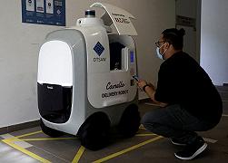 Il robot lattaio che rifornisce le case di Singapore: “con la pandemia le persone non vogliono contatti”