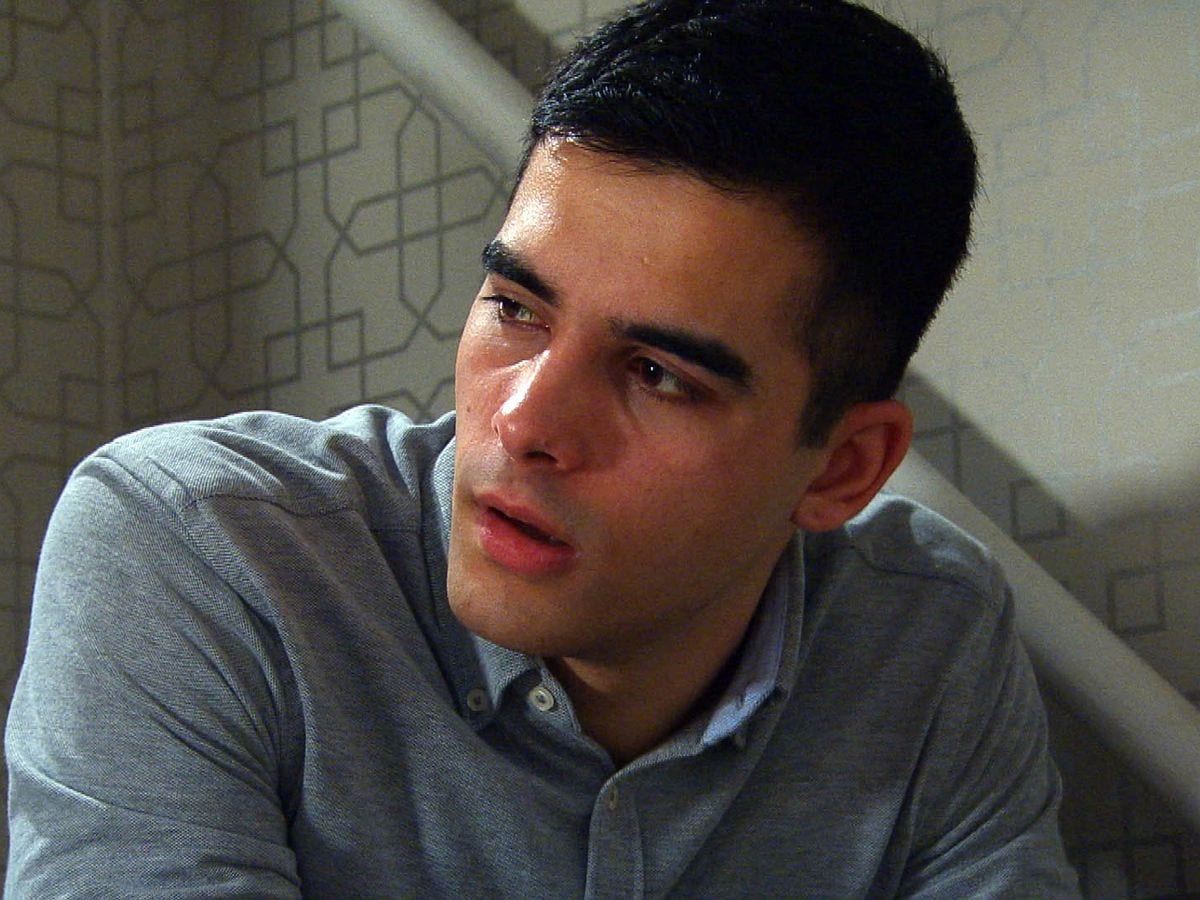 Strangers: Rish Shah affianco a Maya Hawke nel film