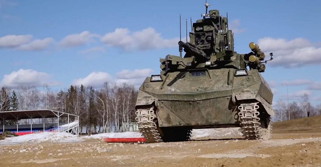 Uran-9, i robot killer della Russia entrano ufficialmente in azione