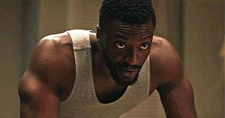 Black Adam: Aldis Hodge condivide una foto dal set del primo giorno di riprese