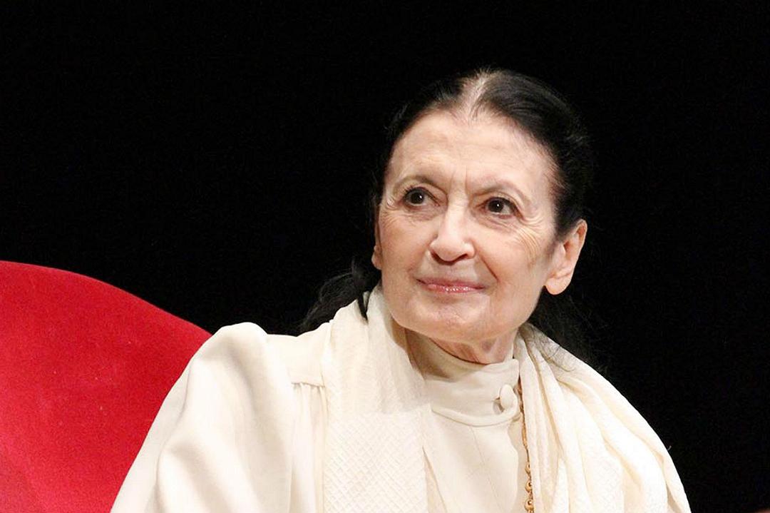Carla Fracci: morta a 84 anni la celebre ballerina italiana