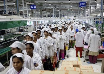 iPhone 12: Foxconn dimezza la produzione causa Covid-19 nello stabilimento indiano