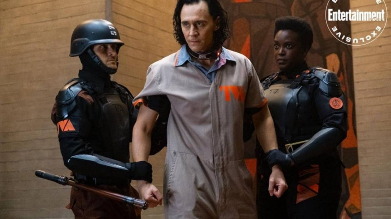 Loki: nuova immagine della serie TV con Tom Hiddleston