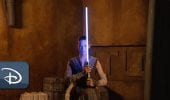 Star Wars: Galactic Starcruiser, ecco la “vera” spada laser presentata con il teaser