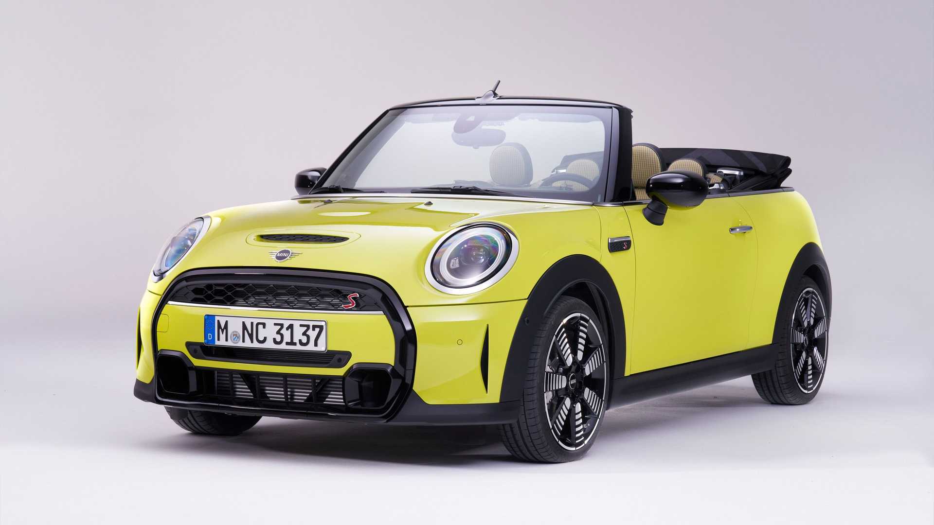 MINI Cabrio: nel 2025 arriva la versione elettrica