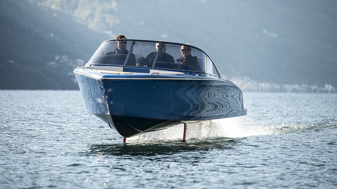 Una barca “volante” elettrica arriva al Salone Nautico di Venezia