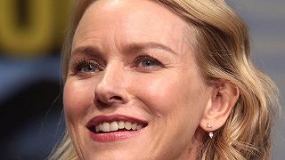 Naomi Watts vuole prendere casa (e residenza fiscale) in Toscana