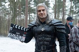 The Witcher: Henry Cavill & Joey Batey chiacchierano di miniature di Warhammer