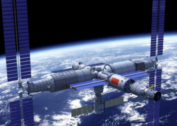 Stazione spaziale cinese: i primi astronauti sono partiti questa mattina a bordo del Lunga Marcia 2F