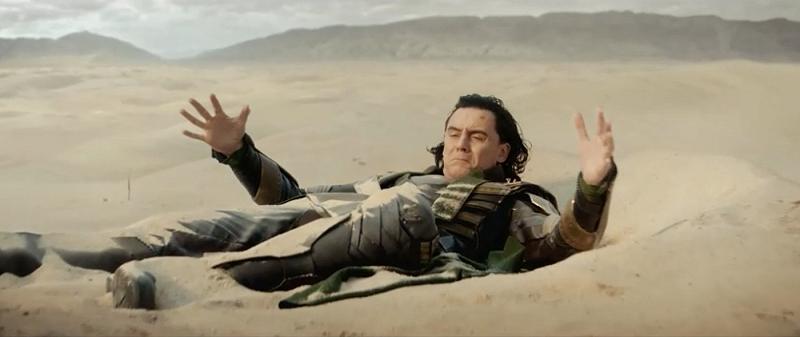 Loki on the desert like Iron Man