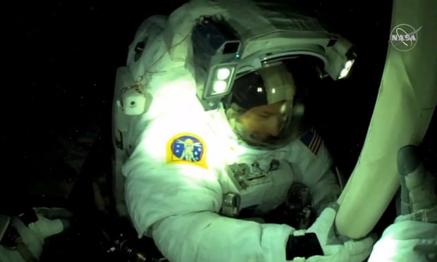 ISS, due astronauti hanno completato una passeggiata nello Spazio durata sei ore