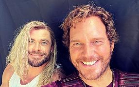 Thor: Love and Thunder, il dio del tuono e Star-Lord in una foto dal set