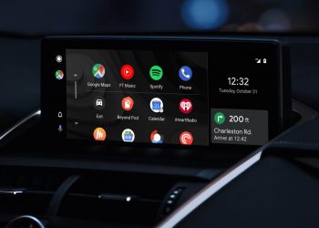 Android Auto diventa utilizzabile nelle Tesla attraverso il browser